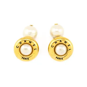 Chanel Pearl Vintage Cuff Links