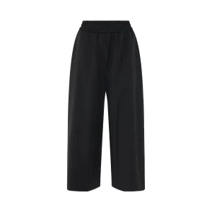 Cropped Trousers in Wool in Black