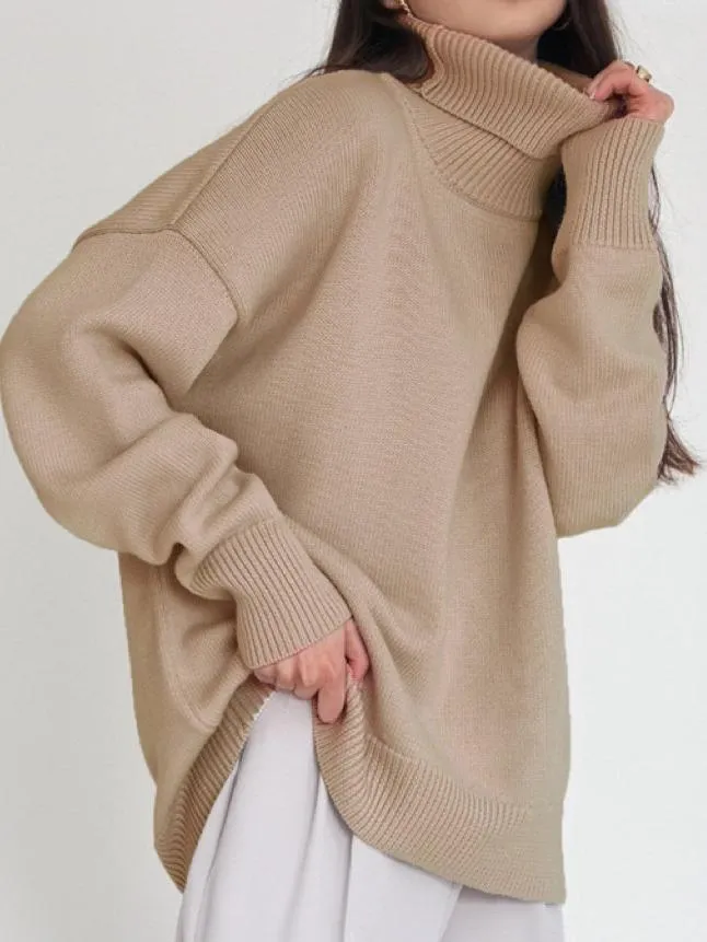 Essential Ribbed Knit Turtleneck Sweater in Solid Color