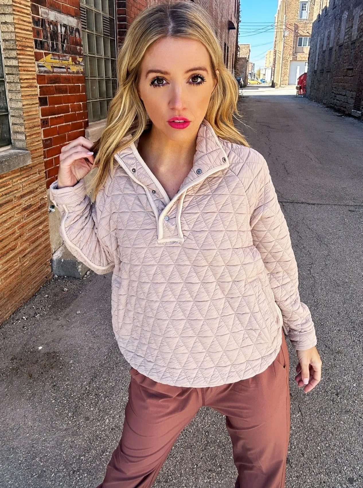 Hello Nite Daily Vibe Quilted Pullover