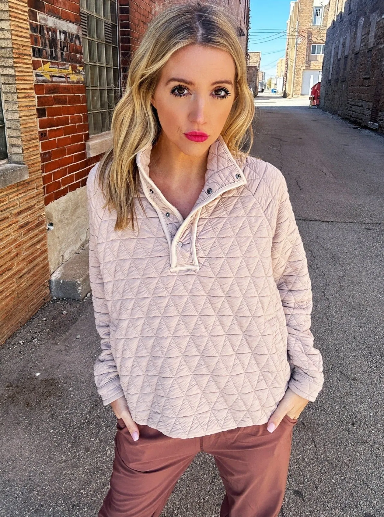 Hello Nite Daily Vibe Quilted Pullover