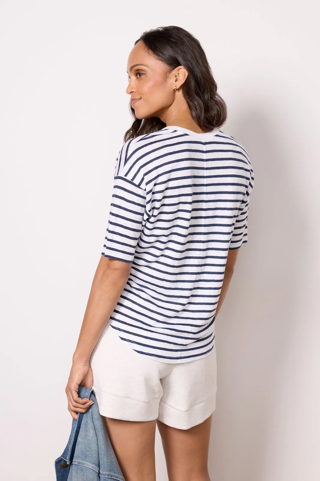 Oceanside Linen V Neck Tee