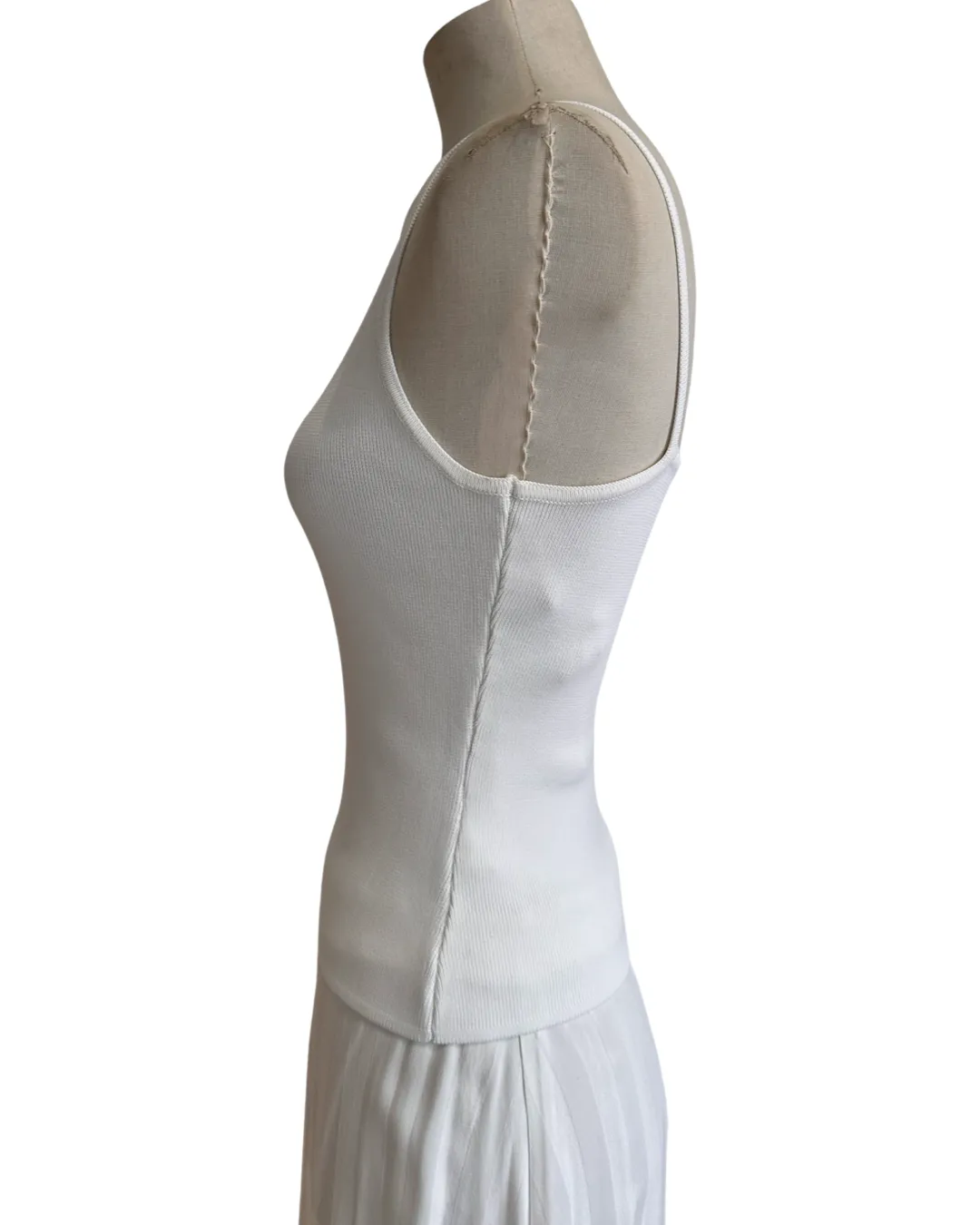 REPLY TANK white